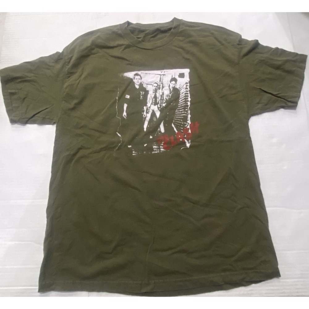 Vintage The Clash Graphic Band T-Shirt Olive Green. XL